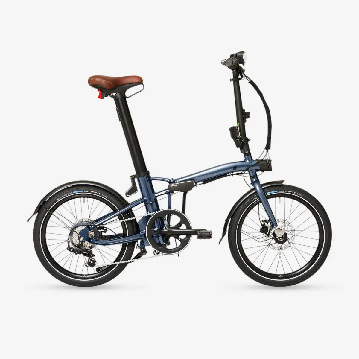 Vélo pliant électrique Decathlon E-Fold 900 déplié, roues de 20 pouces et selle marron