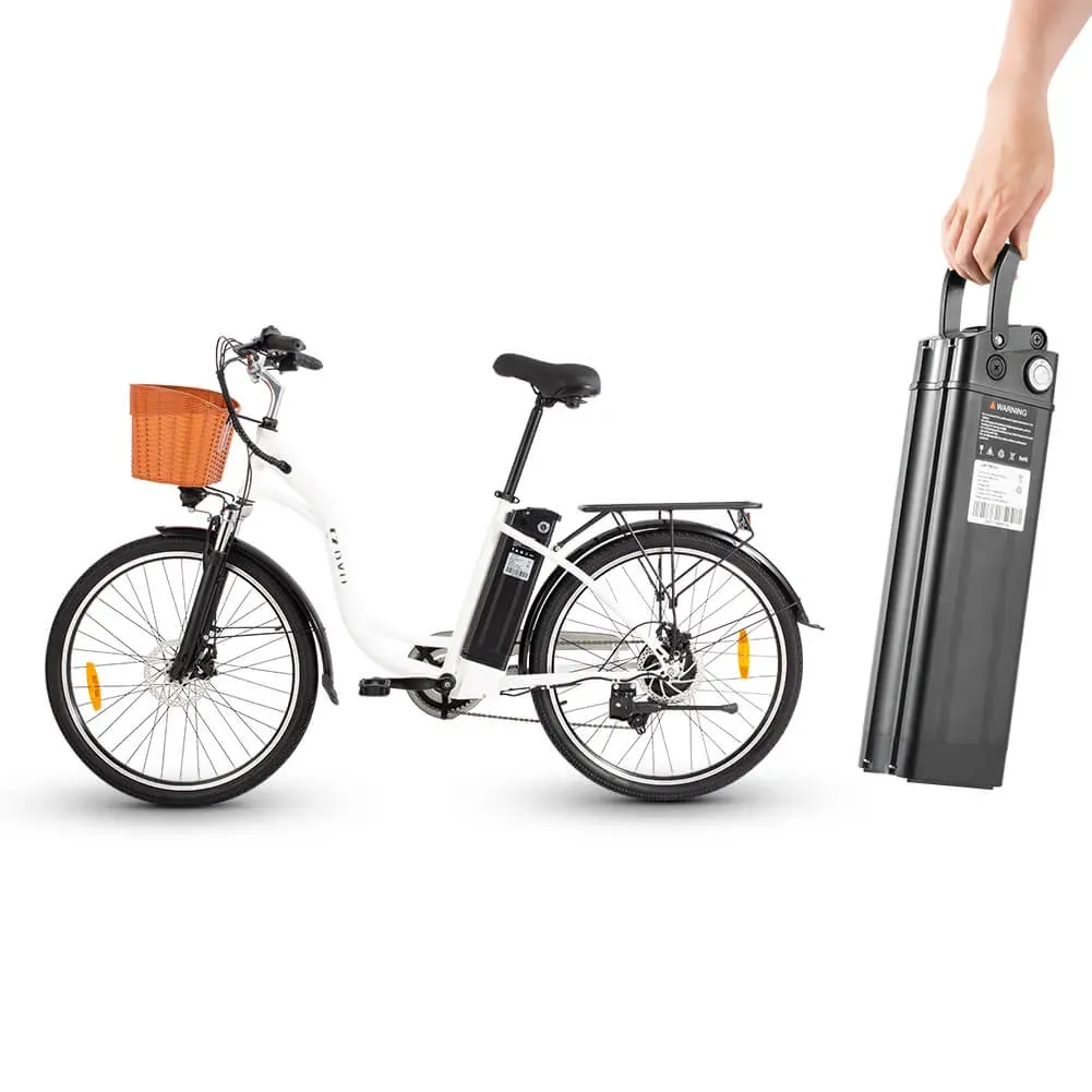DYU C6 blanc de profil, sa batterie de 450 Wh retirée et tenue par sa poignée